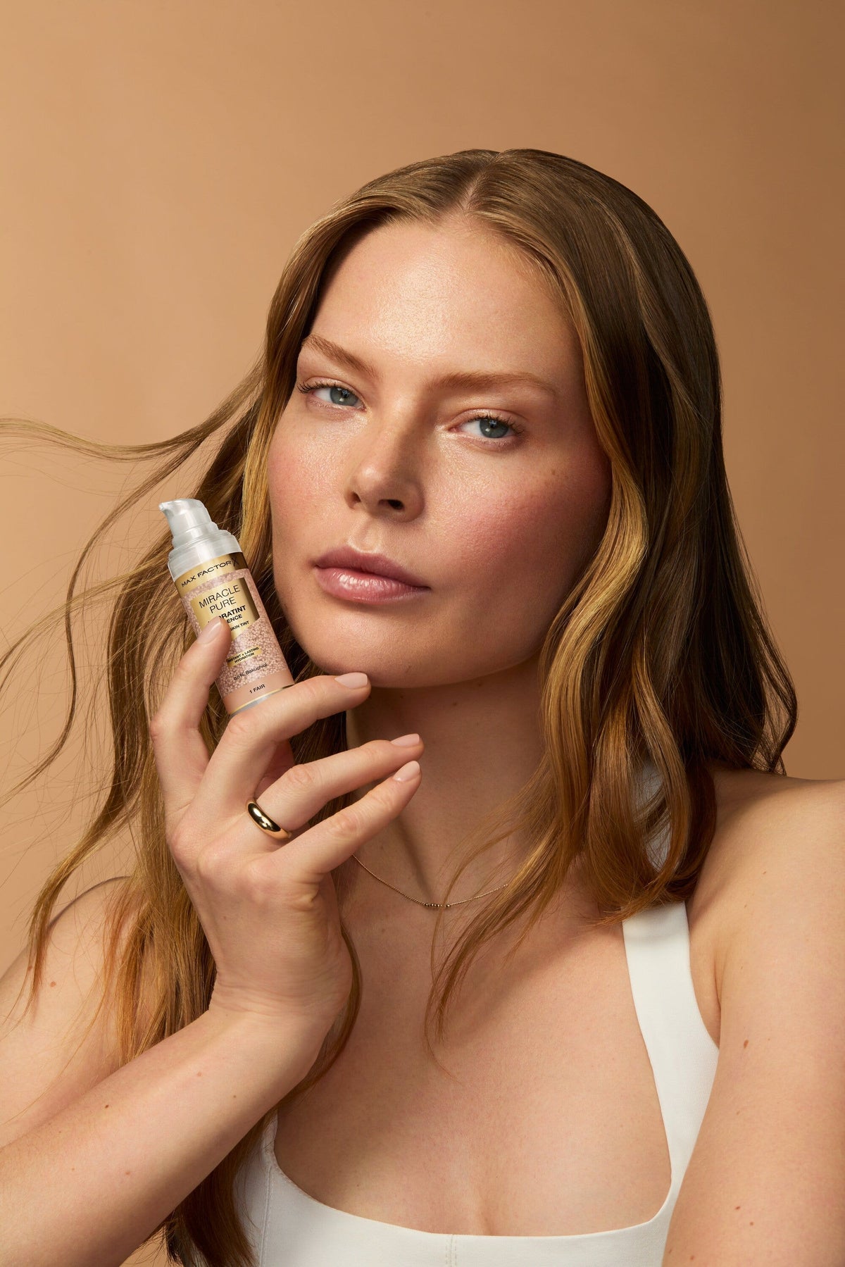 Max Factor Miracle Pure Hydratint Essence Fondotinta 2 Fair-Light 30ml-5