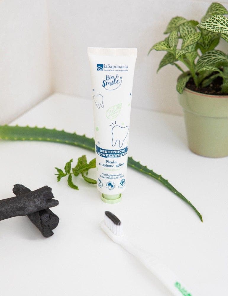 La Saponaria Bio&Smile Dentifricio Wonderwhite Menta/Carbone 75ml  - 2